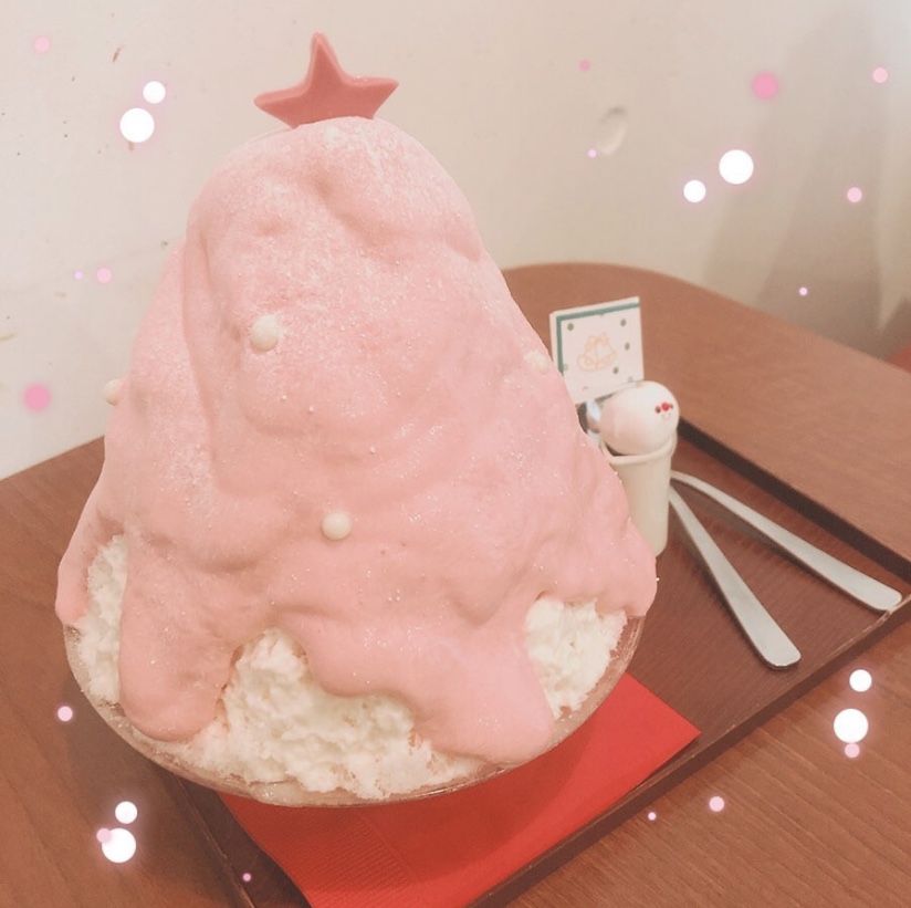 東京の人気かき氷店「サカノウエカフェ」の限定メニューピンクツリーの実物画像