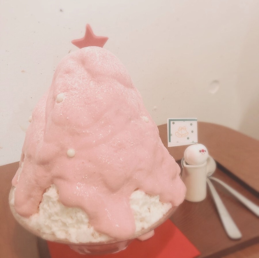 東京の人気かき氷店「サカノウエカフェ」の限定メニューピンクツリーの実物アップ画像