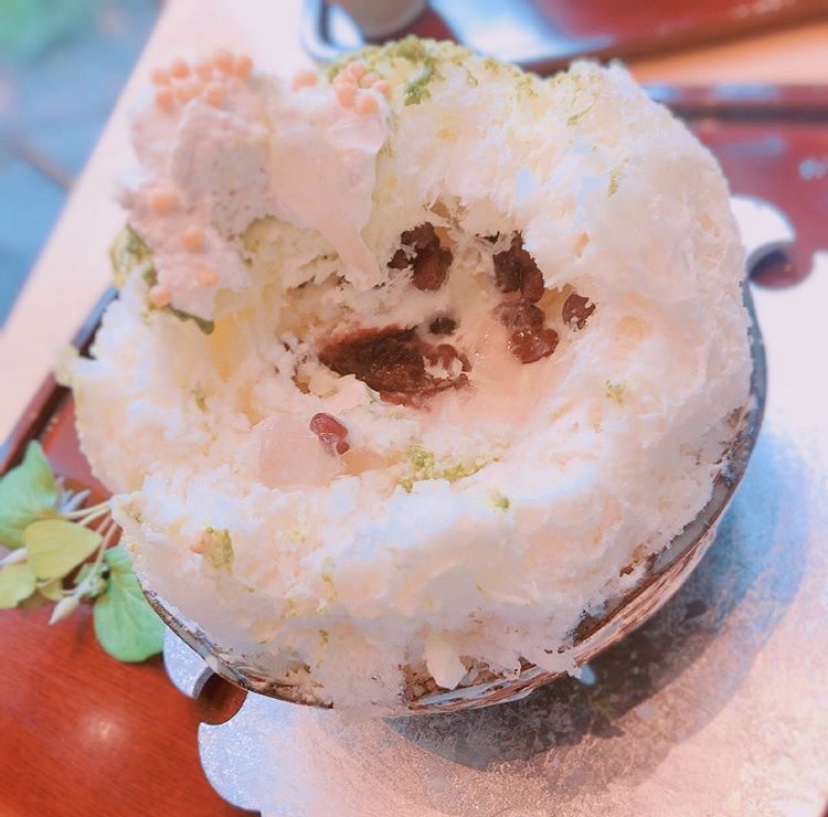 東京の人気かき氷店「廚菓子くろぎ」の限定メニュー「桜子」の実物画像2